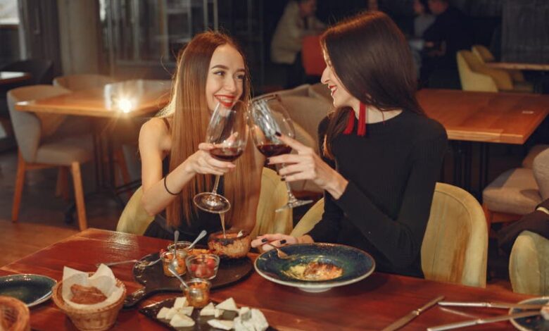 10 Secret Hacks to Save Big on Eating Out