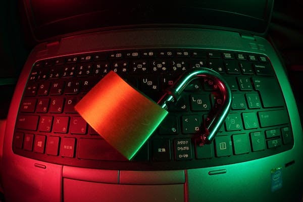 How to protect your computer against hackers, thieves, and viruses?