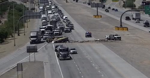 Loop 303 NB closed at Indian School for crash involving food truck